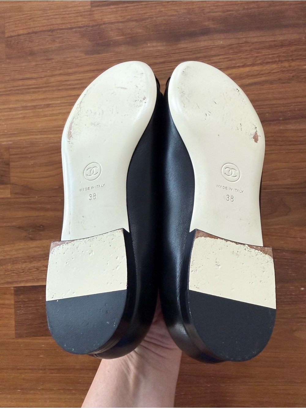 CHANEL Black Camellia Leather Cap Toe Ballet Flats 38 - Picture 11 of 13
